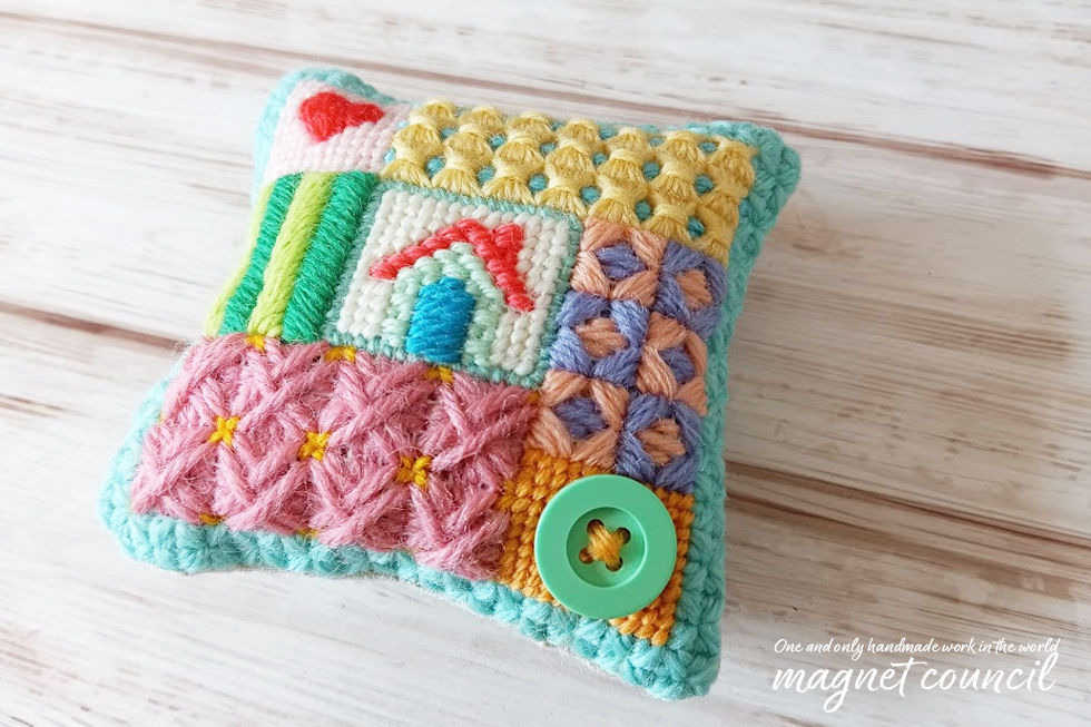 ウール刺繍のピンクッション パッチワークB