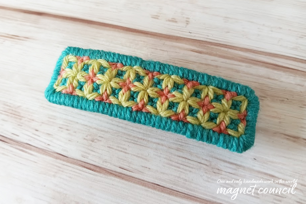 ウール刺繍のバレッタ青緑系